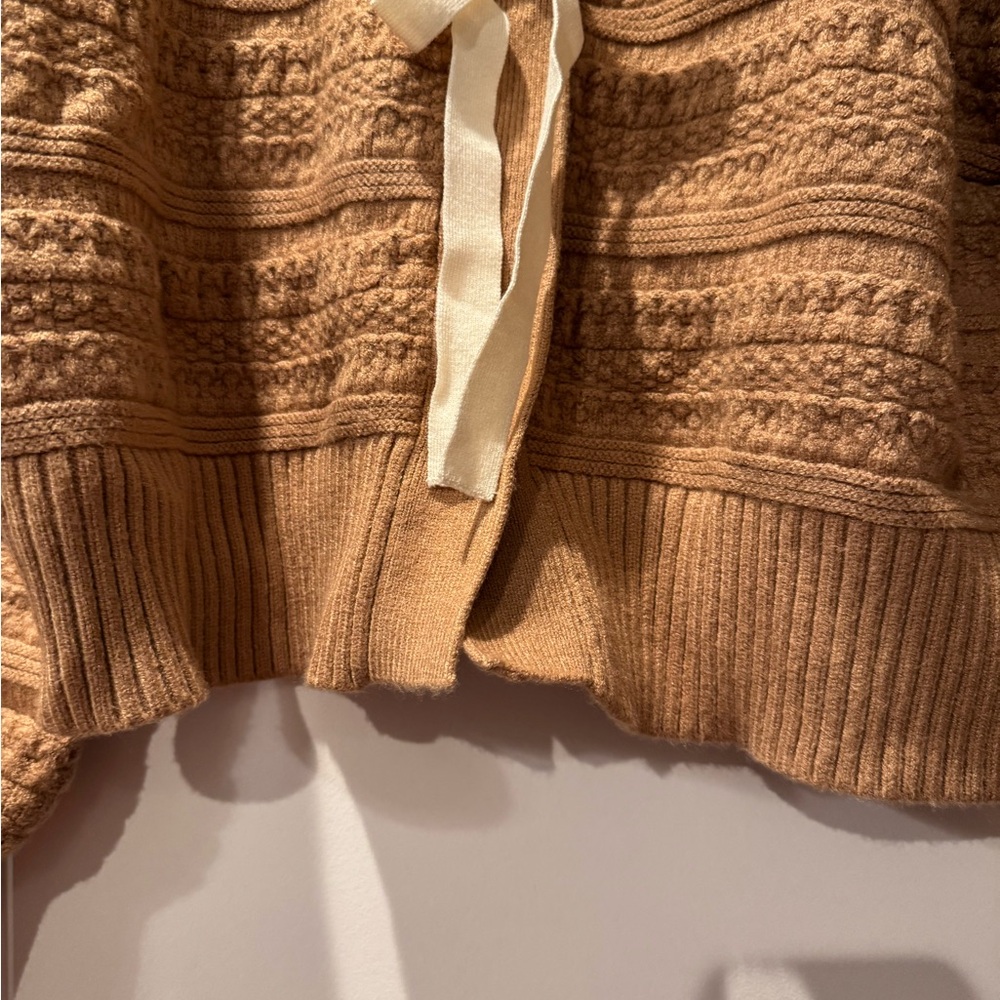 NWT! Express Textured V-Neck Bow Cardigan Size XL - Picture 6 of 16